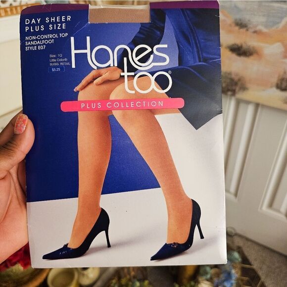 Hanes Too Plus Collection 1Q Day Sheer Style E07 Pantyhose - Picture 3 of 6